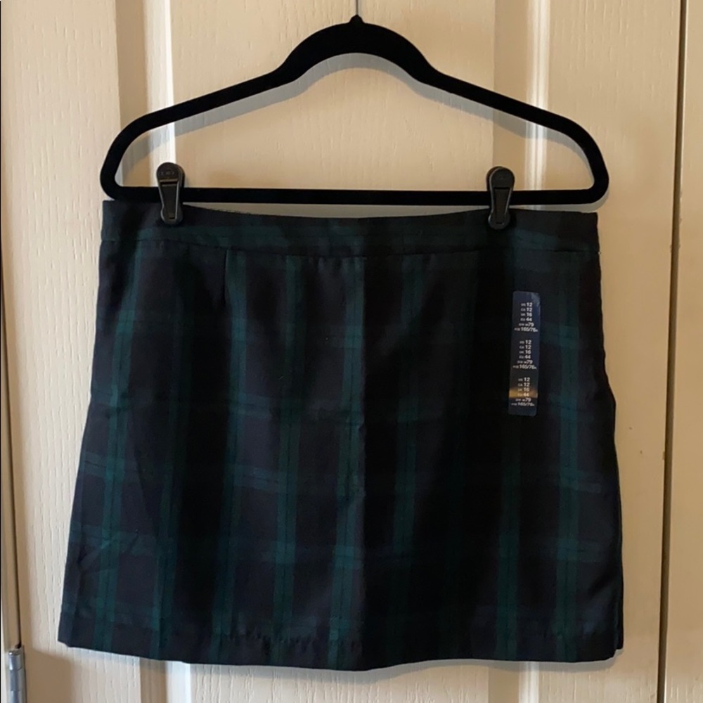 Gap plaid mini skirt - size 12 - NWT